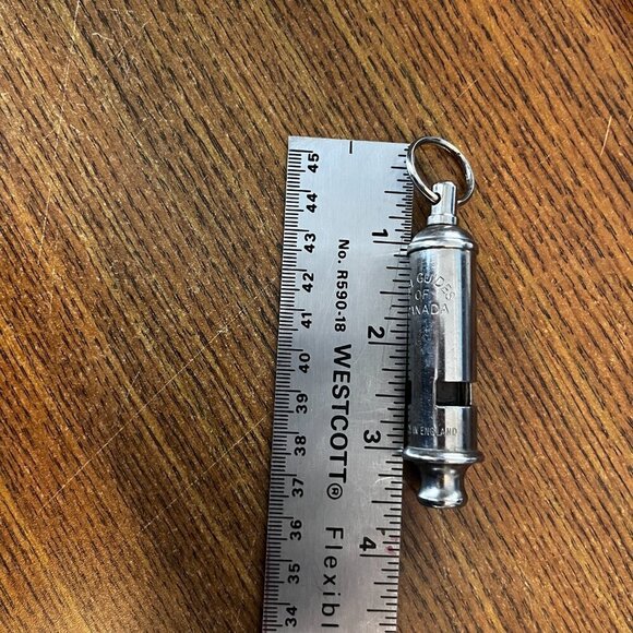 Vintage Girl Guides of Canada Whistle Made in England - Picture 7 of 7